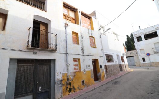 Casa en la parte alta de Alcanar