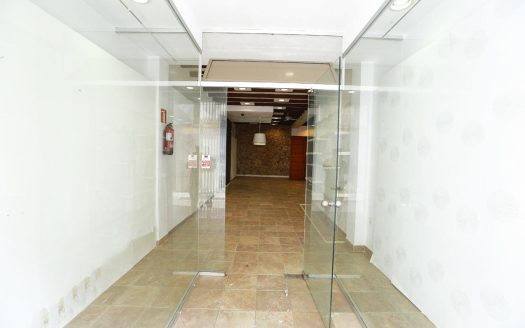 Local o almacen de 90 m2 muy centrico. Aproveche esta oportunidad!