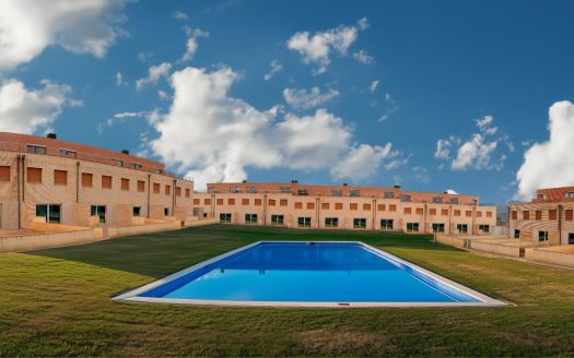 Casas apareadas en zona alta de Ulldecona